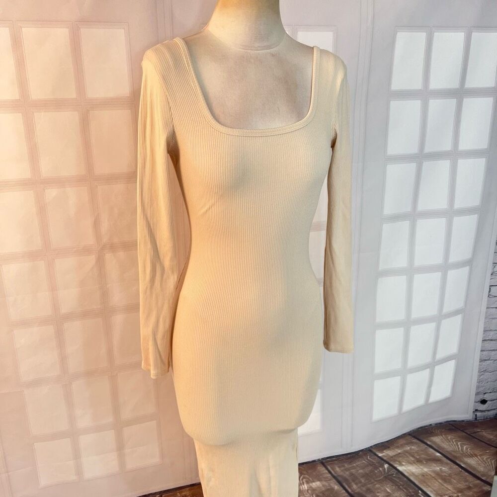 Fashion Nova Cream Long Sleeve Ribbed Bodycon Maxi Dress Size Medium - Picture 2 of 11